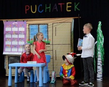Przegląd teatrów przedszkolnych - PUCHATEK